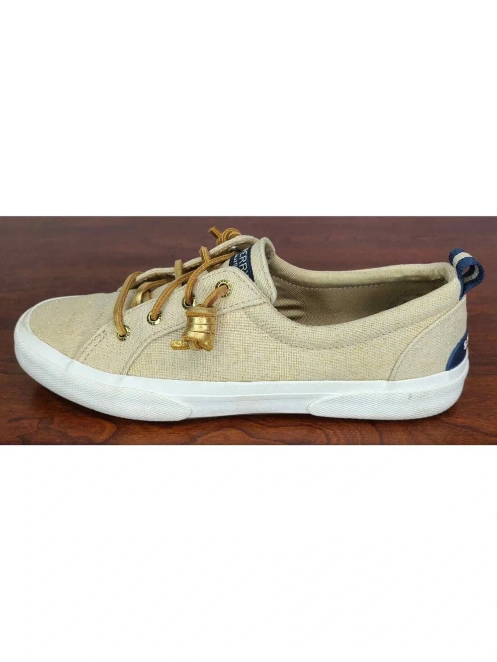 Sperry gold boat shoe top sider Low slip on Sneaker 9 classy hamptons summer